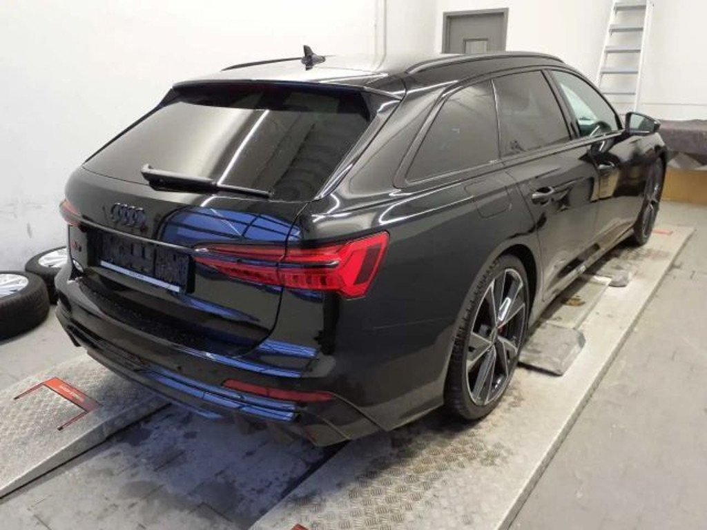 Audi S6