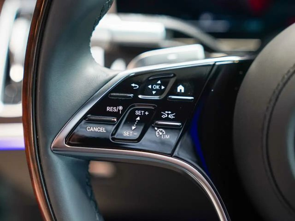 Mercedes-Benz S-Klasse