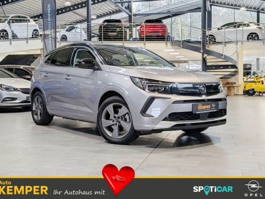 Opel Grandland X 2022 Hybride Benzine