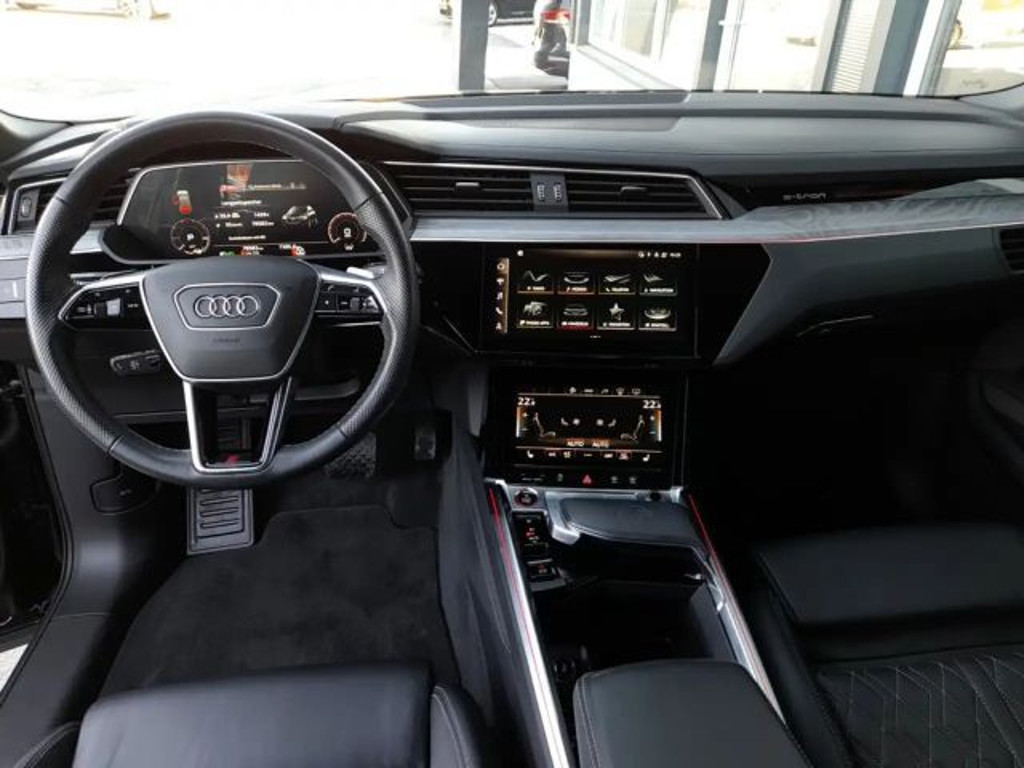 Audi e-tron