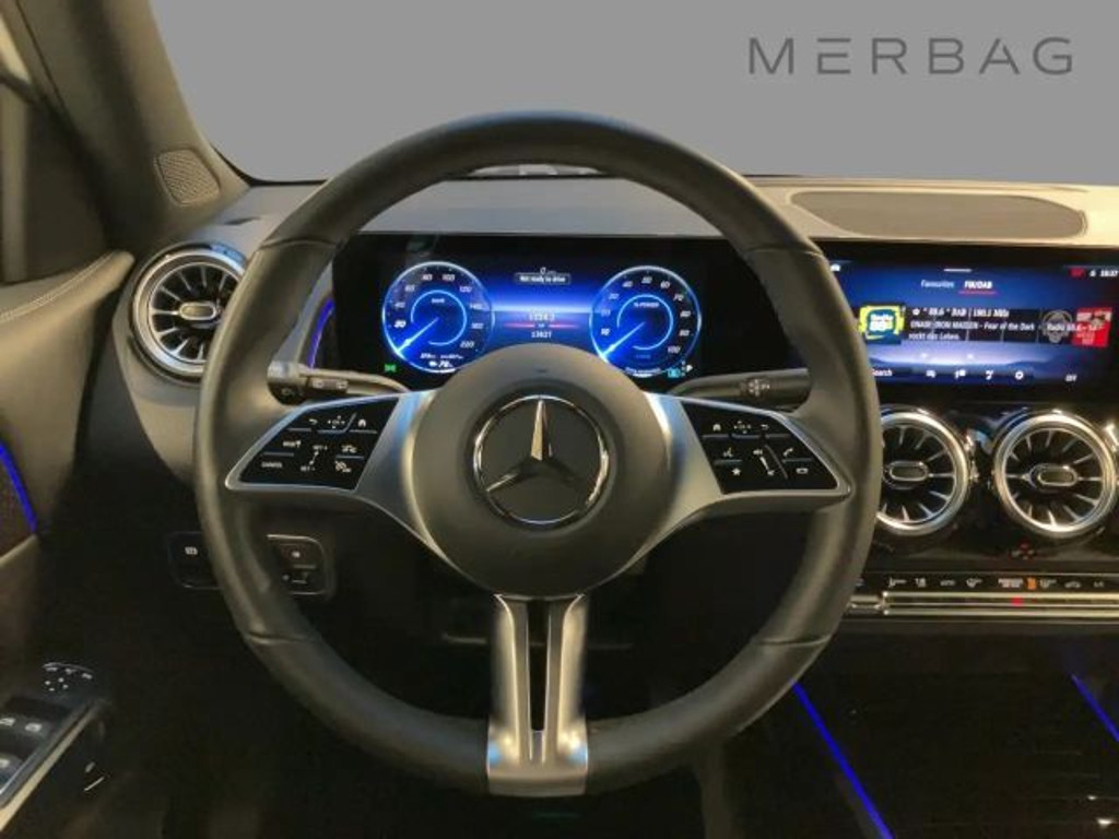 Mercedes-Benz EQB