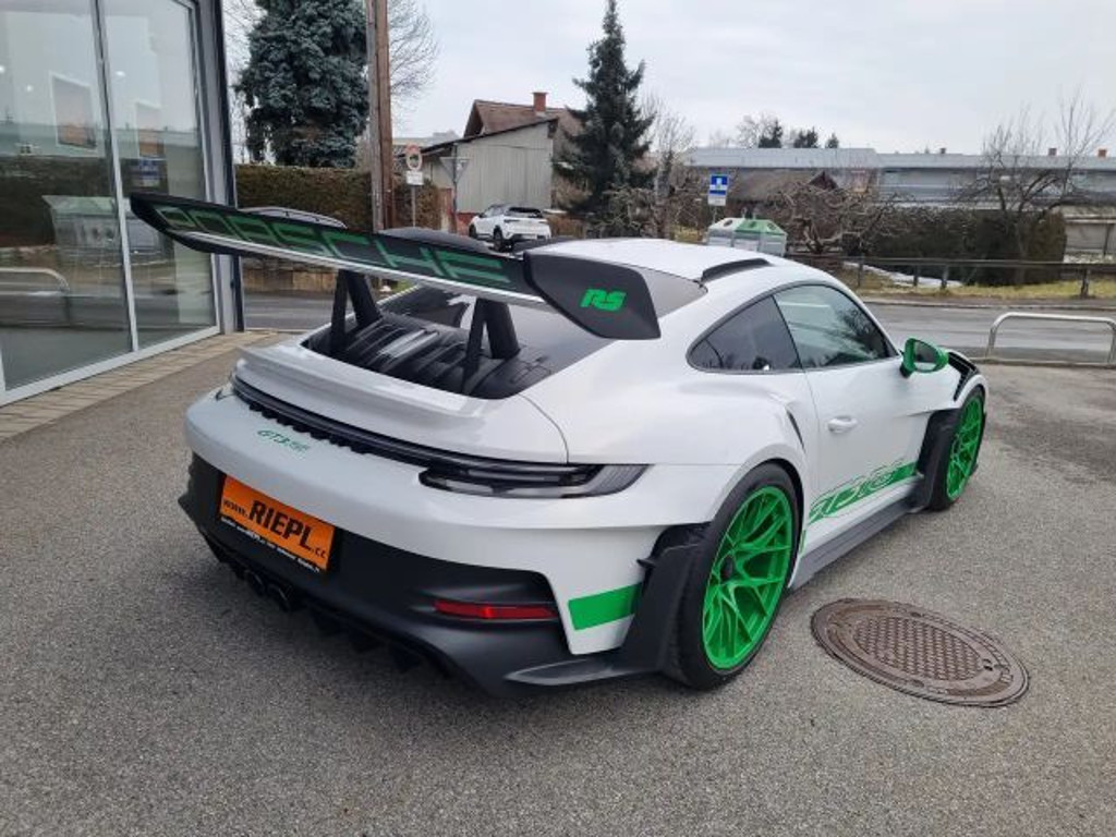 Porsche 992
