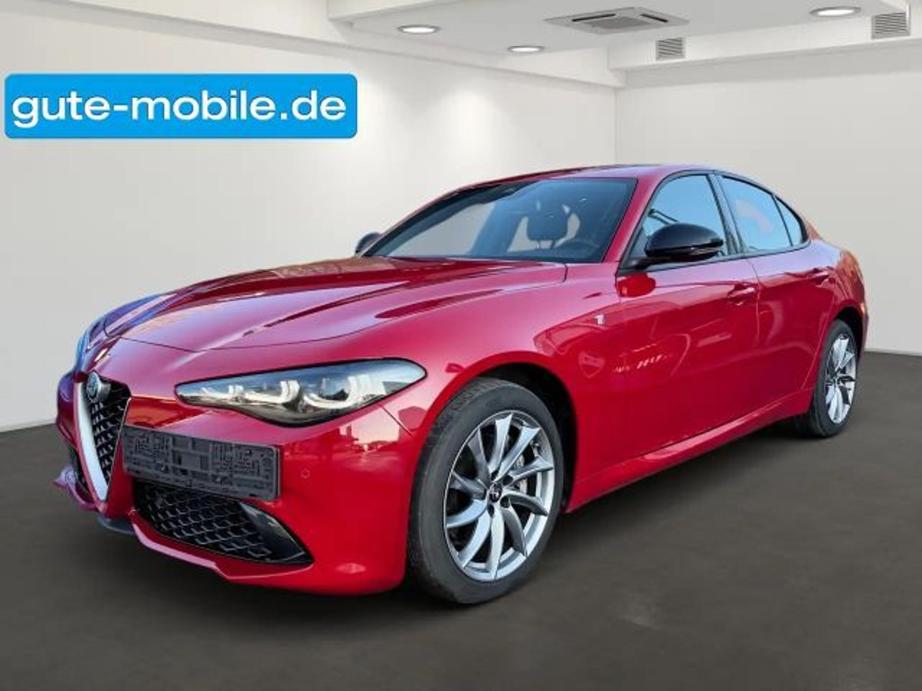 Alfa Romeo Giulia 2023 Benzine