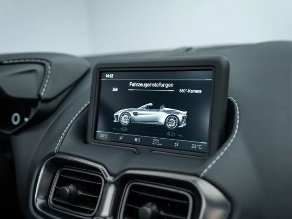 Aston Martin Vantage