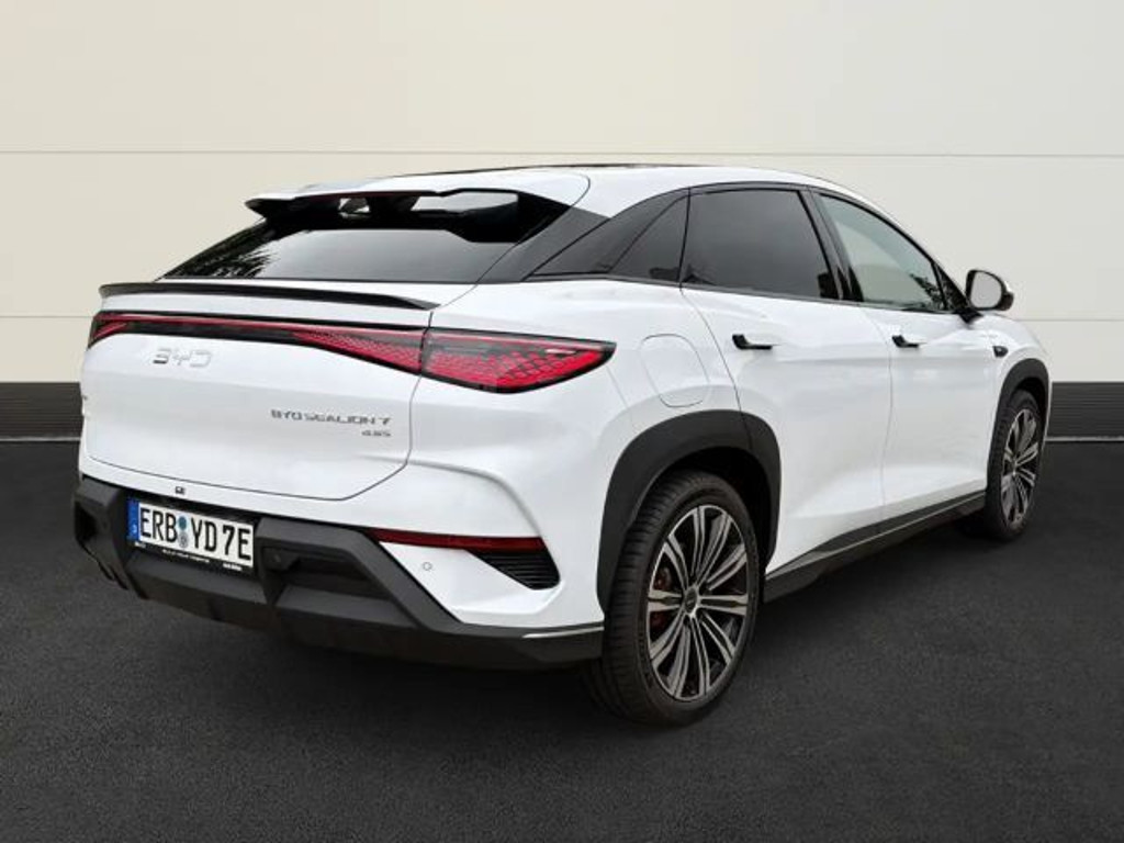 BYD Sealion 7