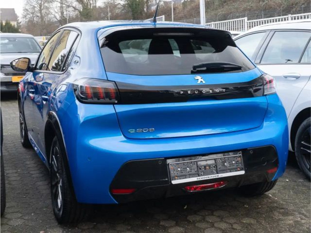 Peugeot e-208