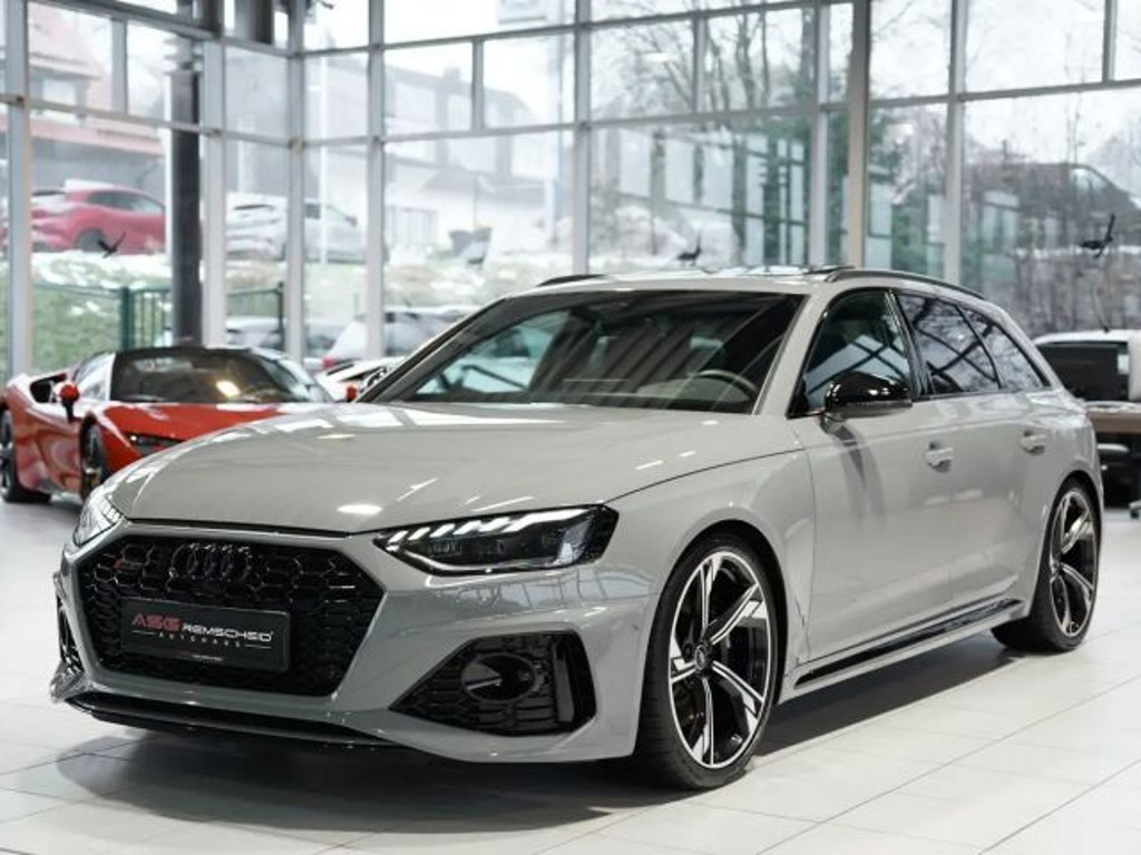 Audi RS4