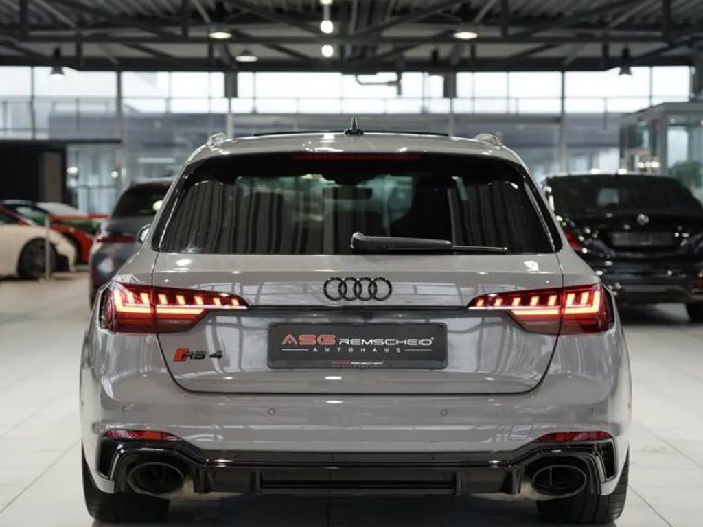 Audi RS4