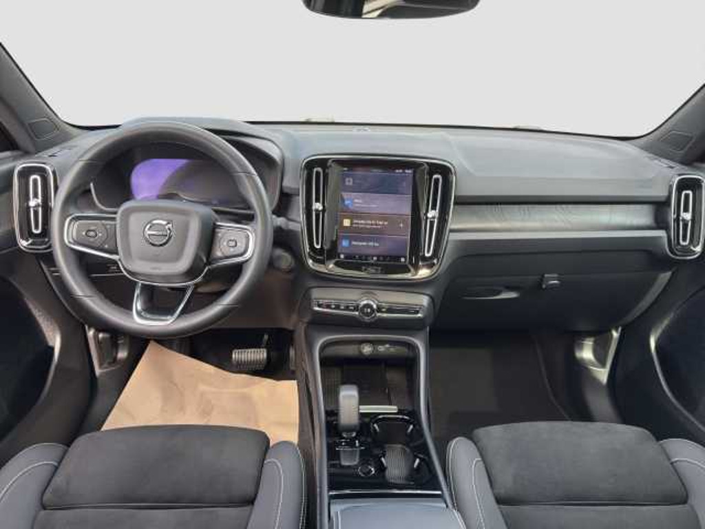 Volvo C40