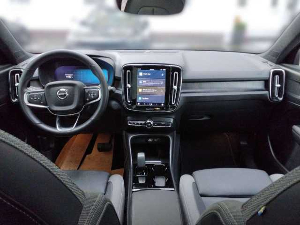 Volvo C40