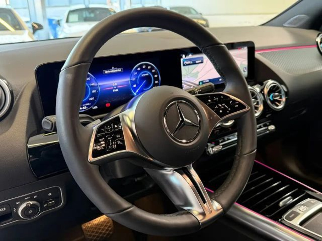 Mercedes-Benz EQA
