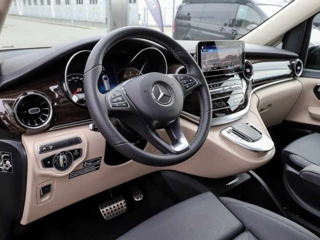 Mercedes-Benz Marco Polo