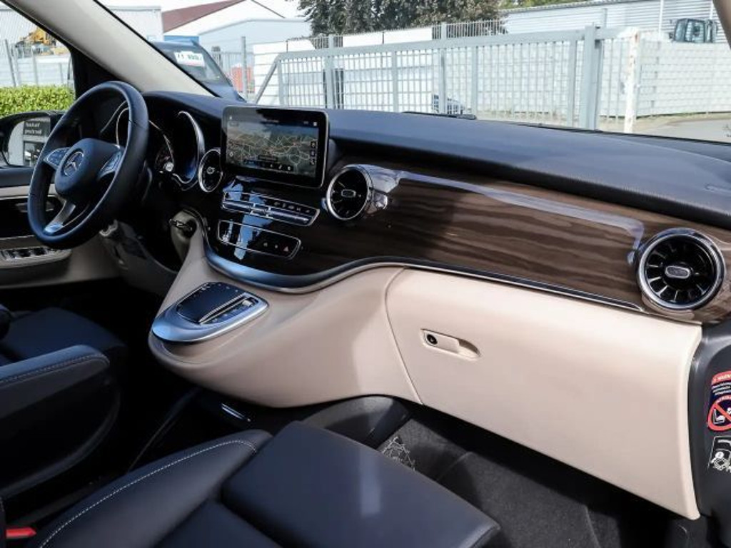 Mercedes-Benz Marco Polo