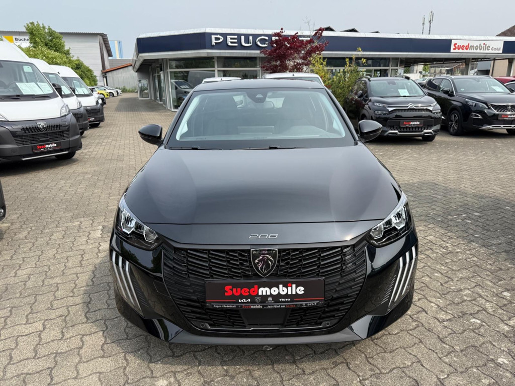 Peugeot e-208