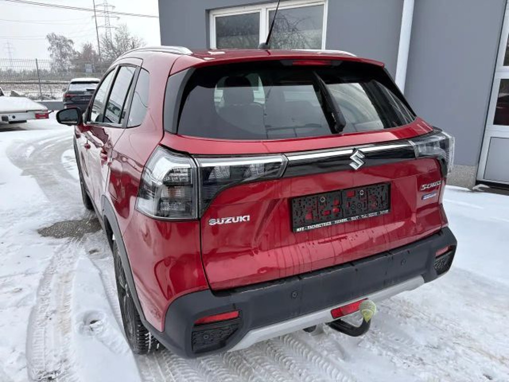 Suzuki S-Cross