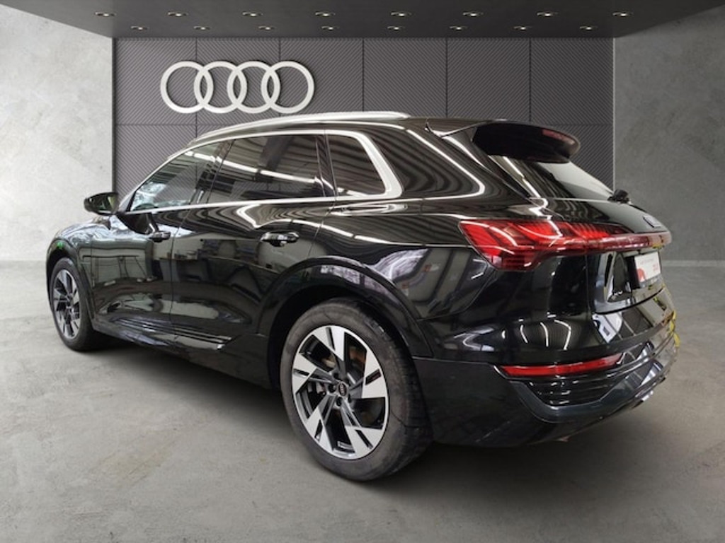 Audi Q8 e-tron