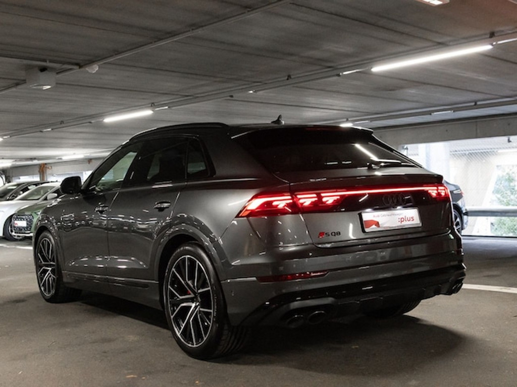 Audi SQ8