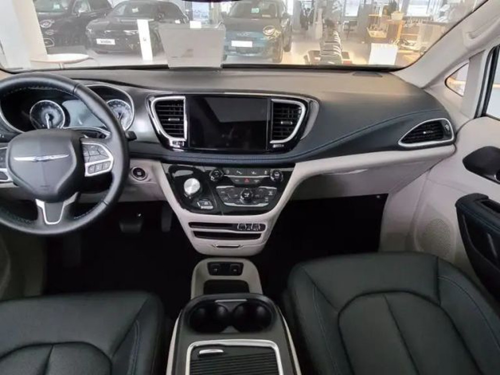 Chrysler Pacifica