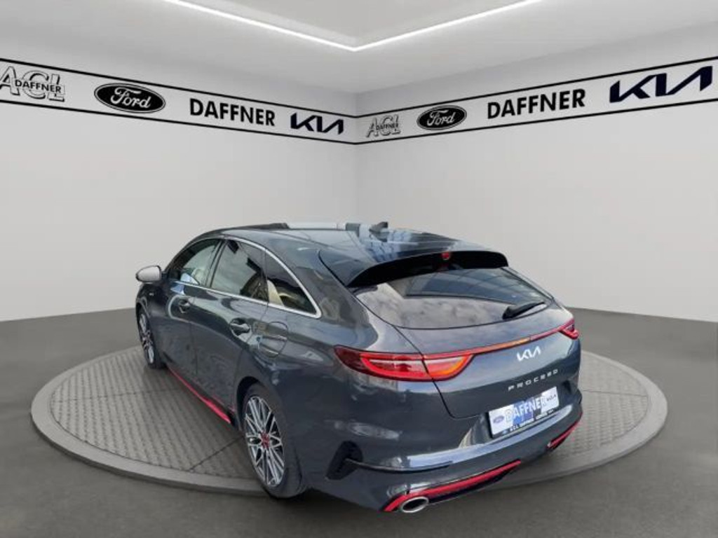 Kia ProCeed