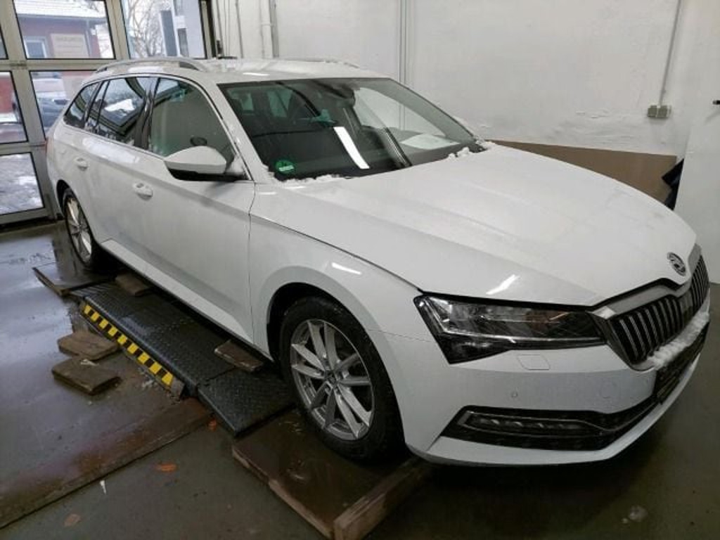 Skoda Superb 2023 Diesel