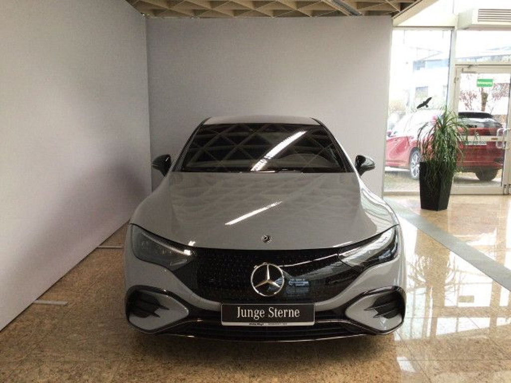 Mercedes-Benz EQE