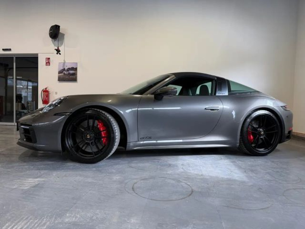 Porsche 992