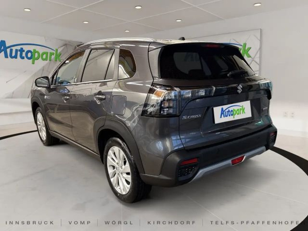 Suzuki S-Cross