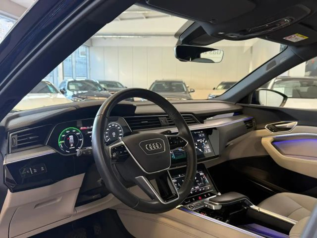 Audi e-tron
