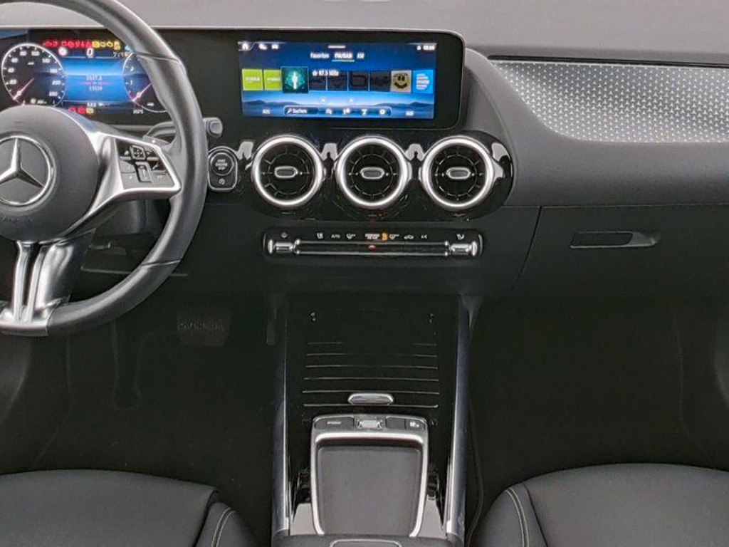 Mercedes-Benz B-Klasse 2024 Benzine