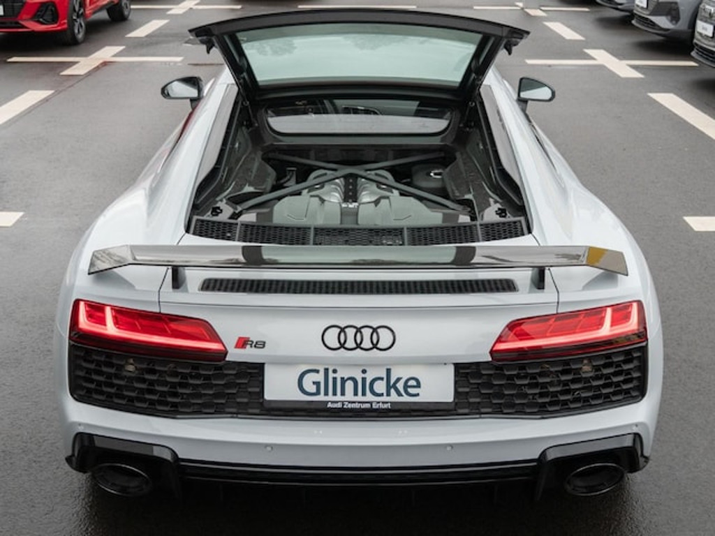 Audi R8
