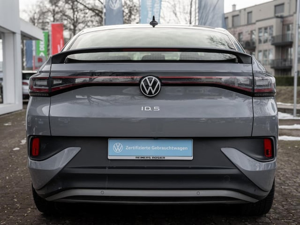 Volkswagen ID.5