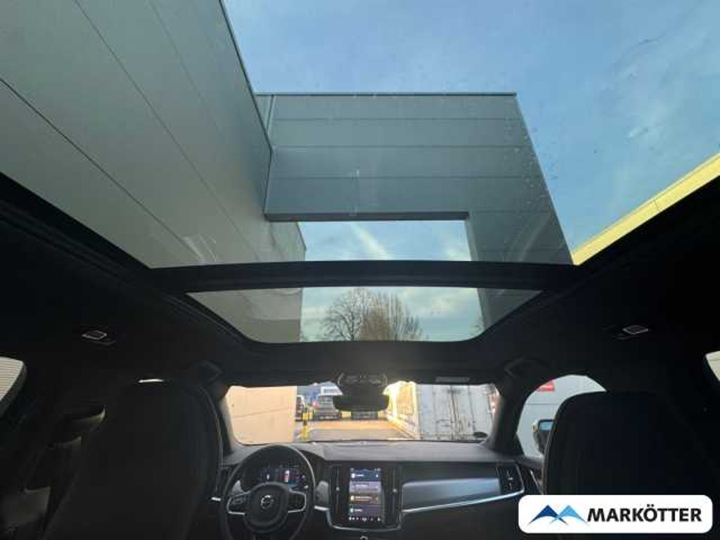 Volvo V90 Cross Country