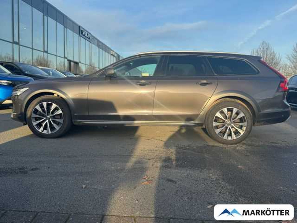Volvo V90 Cross Country