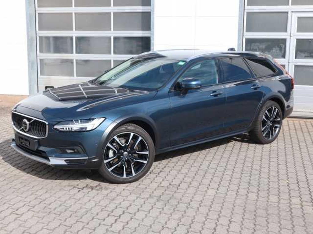 Volvo V90 Cross Country