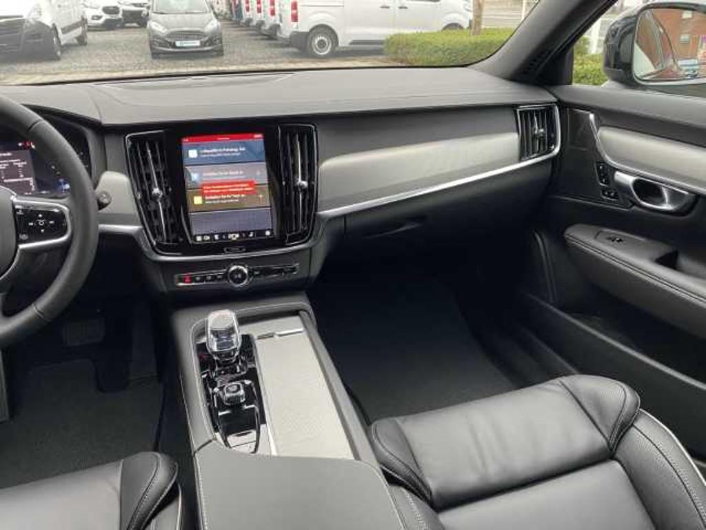 Volvo V90 Cross Country