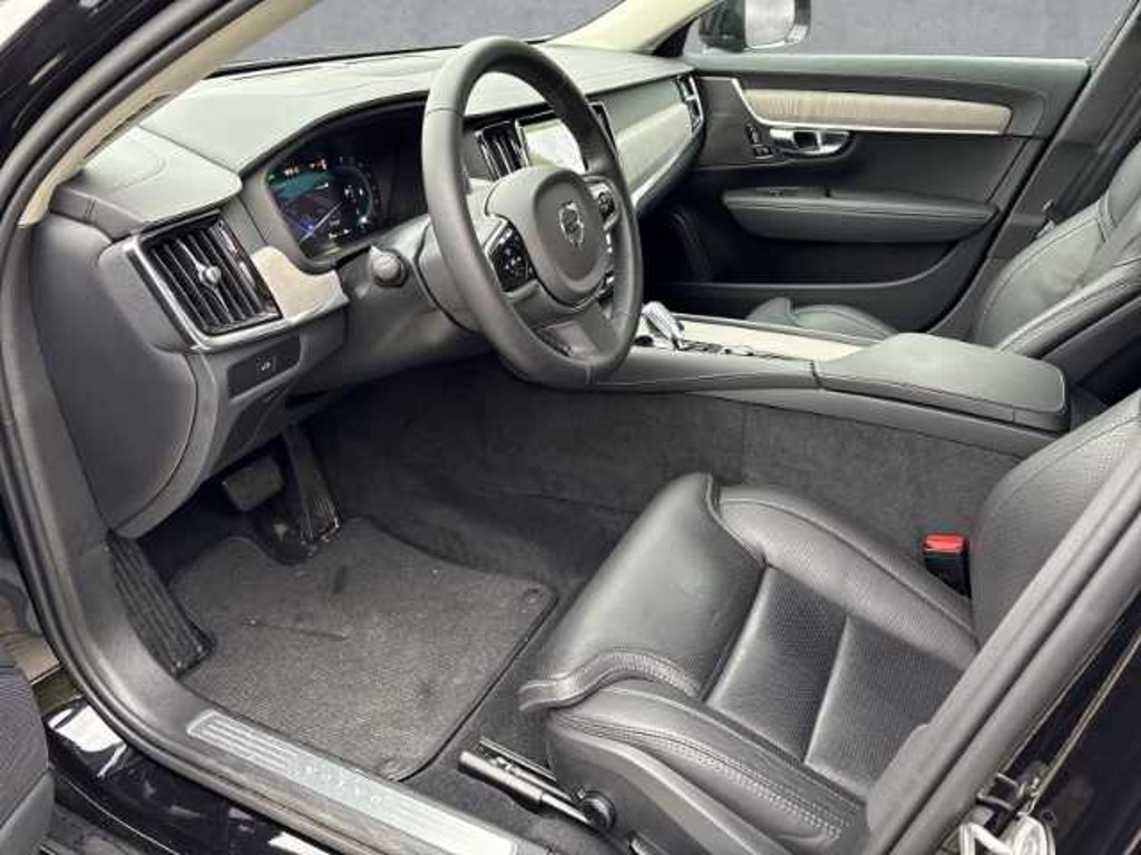 Volvo V90 Cross Country