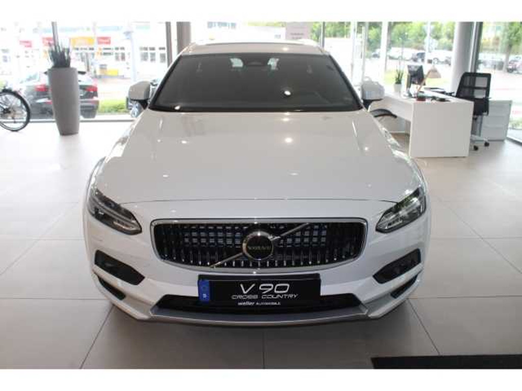 Volvo V90 Cross Country