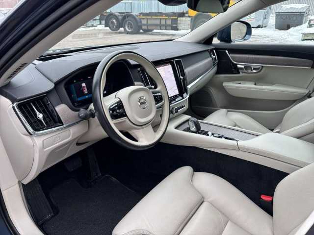 Volvo V90 Cross Country