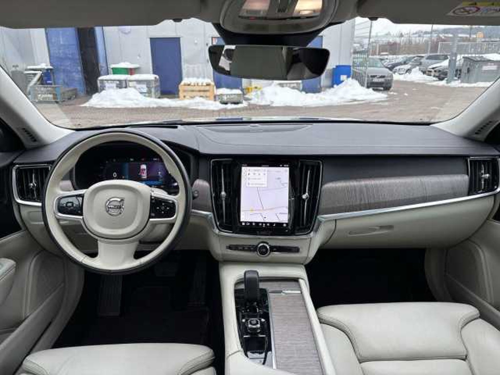 Volvo V90 Cross Country