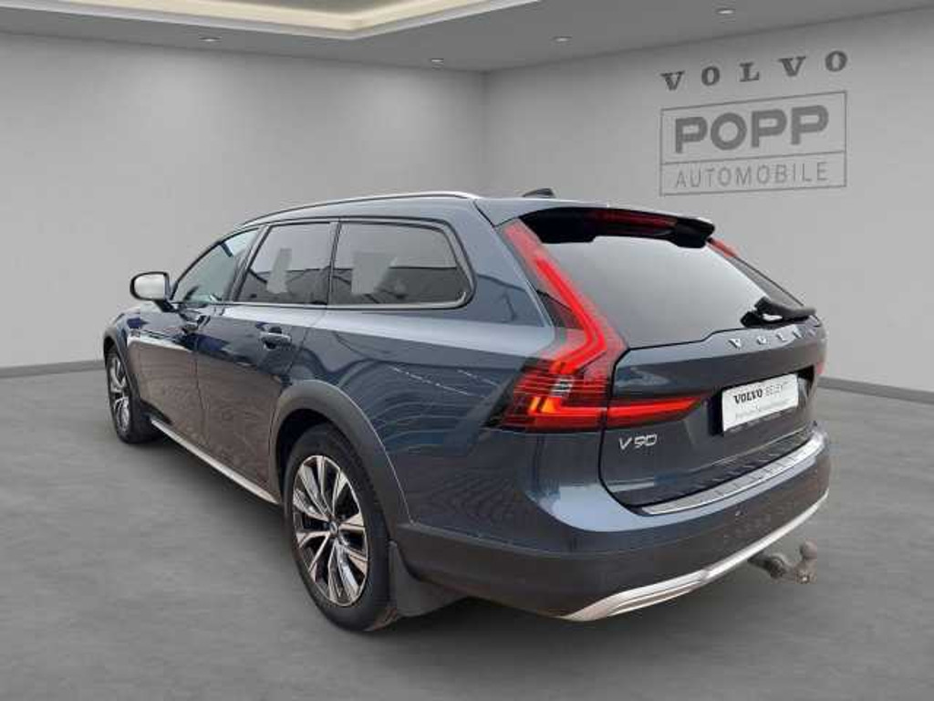 Volvo V90 Cross Country