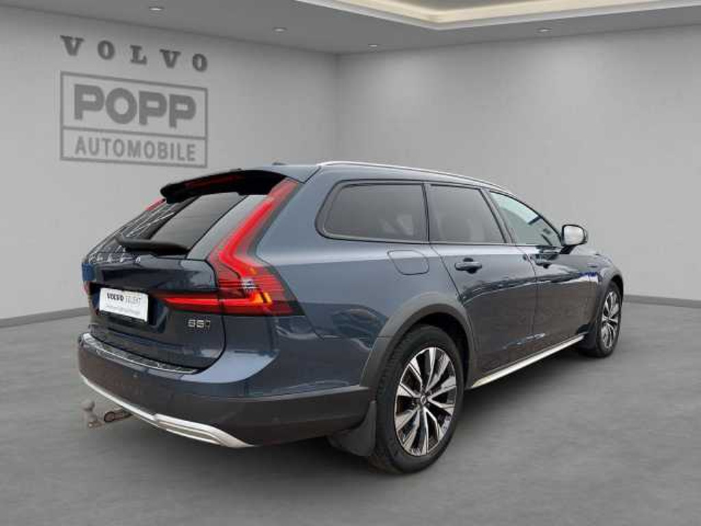 Volvo V90 Cross Country