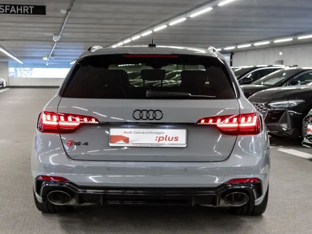 Audi RS4