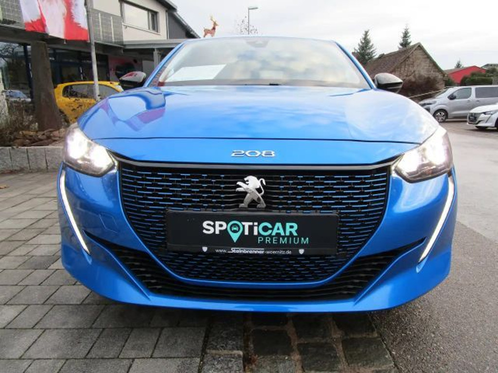 Peugeot e-208
