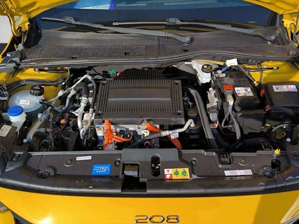 Peugeot e-208