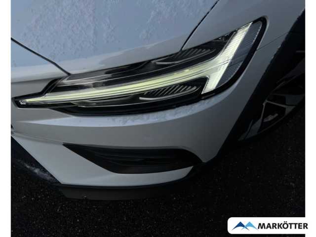 Volvo V60 Cross Country