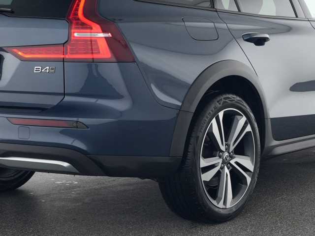 Volvo V60 Cross Country