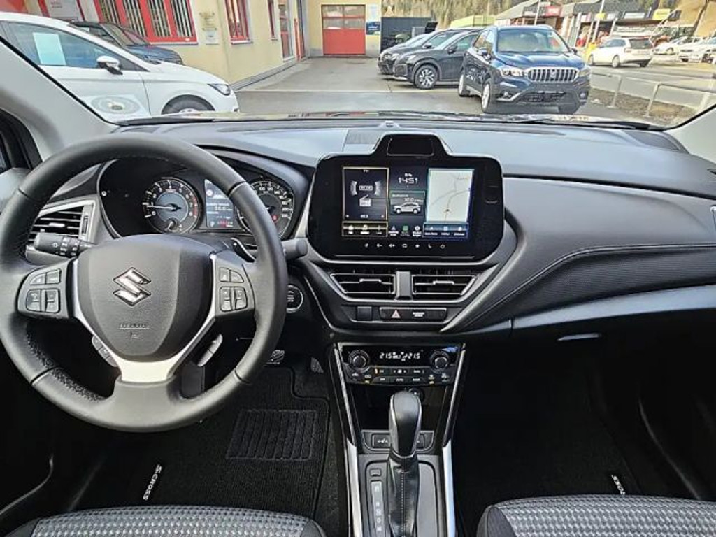 Suzuki S-Cross