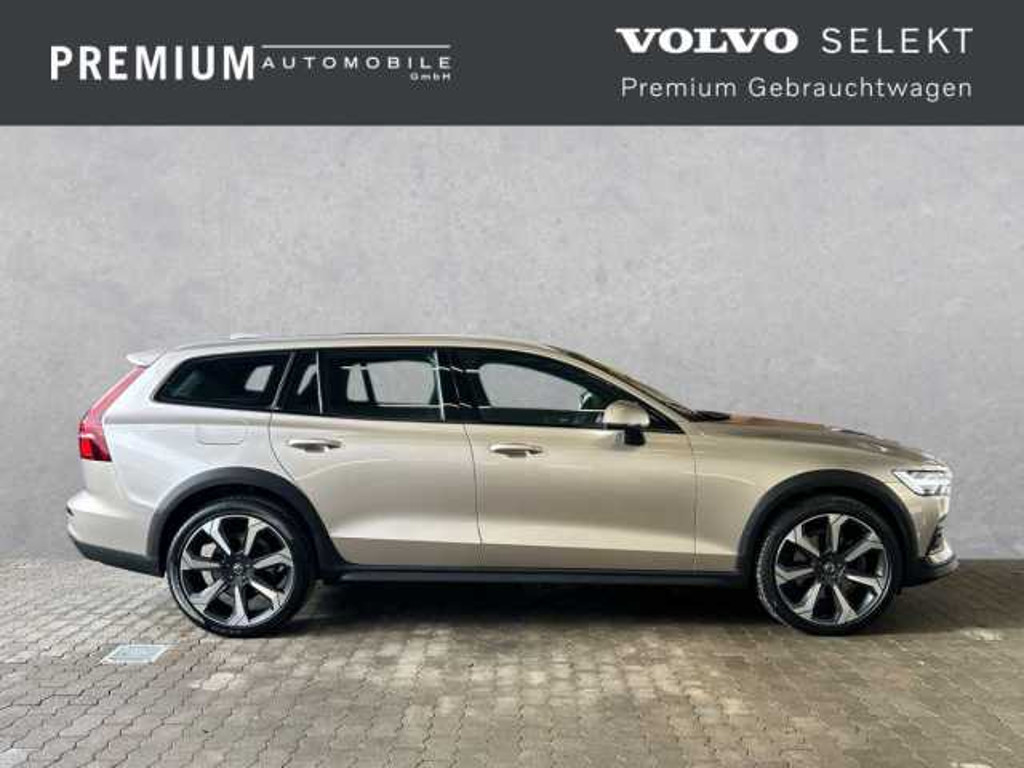 Volvo V60 Cross Country