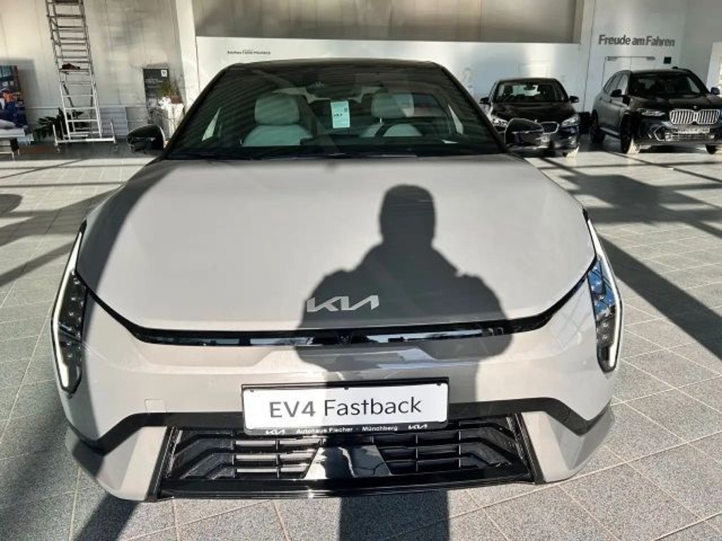 Kia EV4