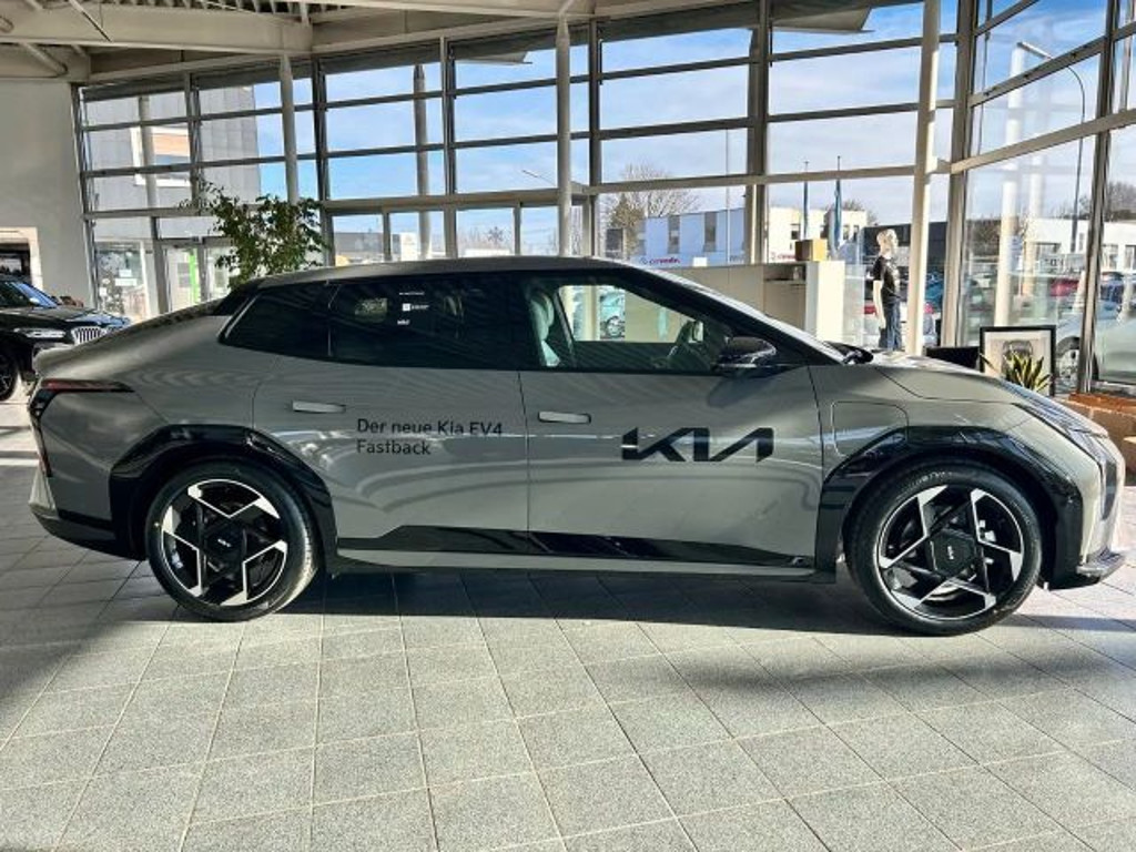 Kia EV4